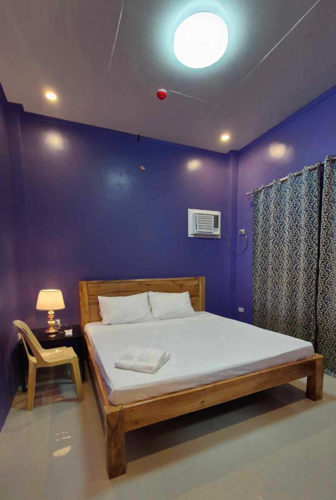 Drossgold Pension House Tubigon Bagian luar foto