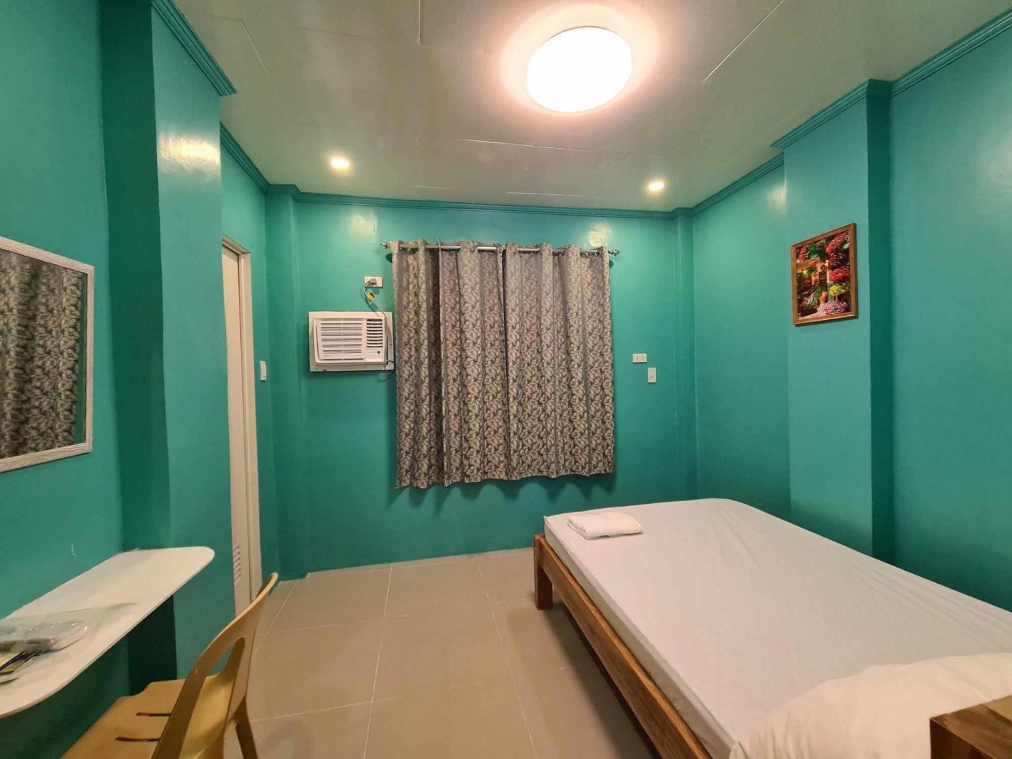 Drossgold Pension House Tubigon Bagian luar foto
